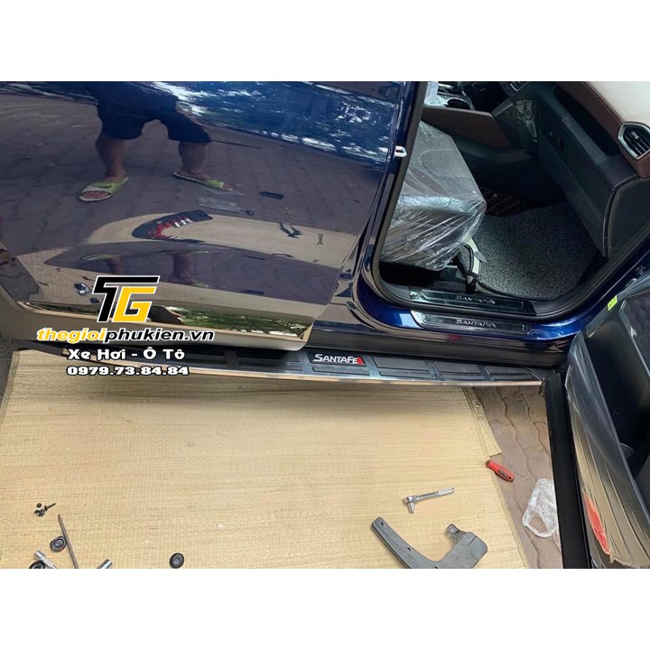Bệ bước chân Hyundai Santafe 2019-2021