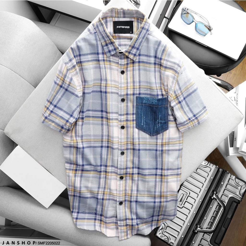 Áo Sơ Mi Chất Liệu Vải Dày Dặn, Thoáng Mát, Thấm Hút Mồ Hôi Tốt Và Tạo Điểm Nhấn Bởi Chiếc Túi Denim