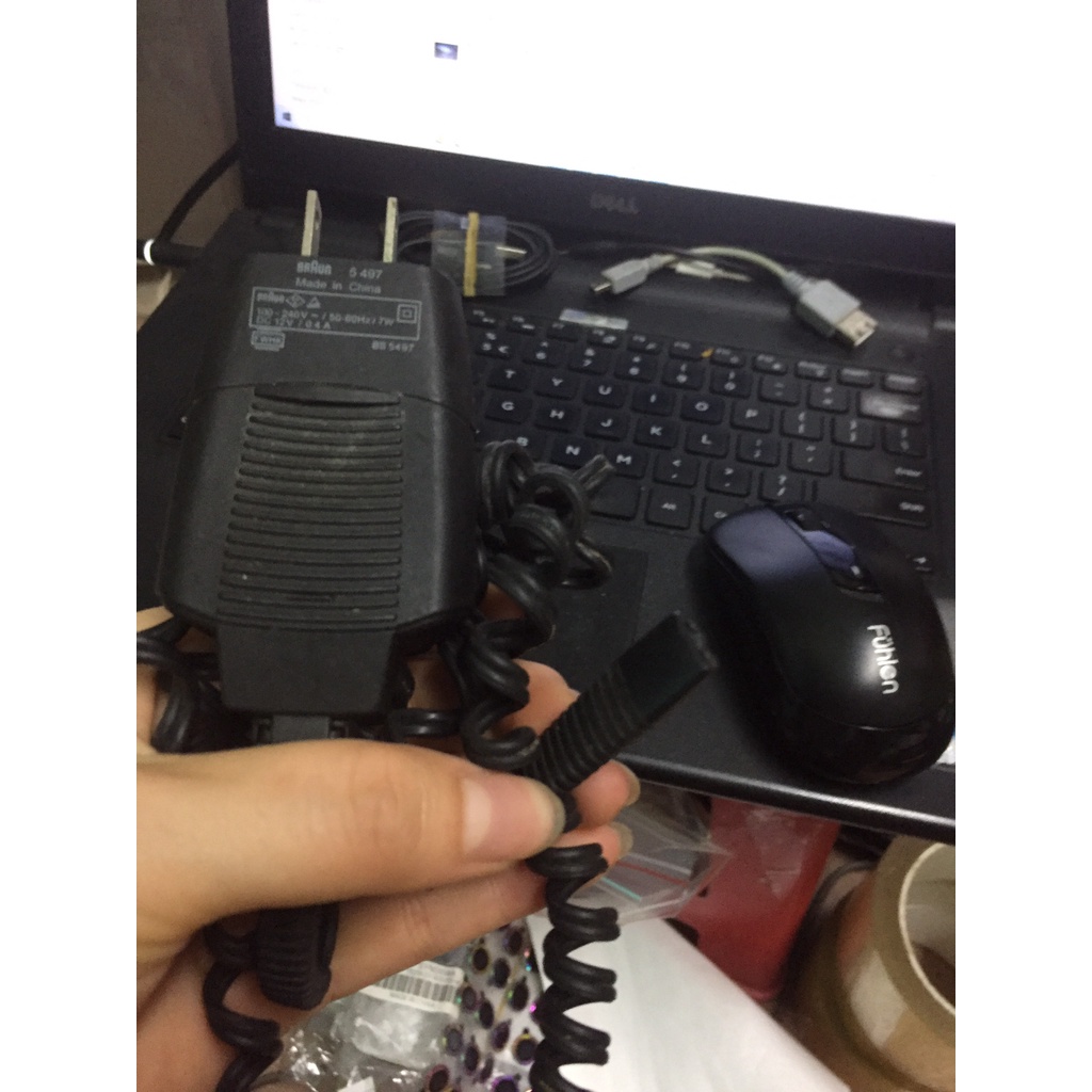 QUA SỬ DỤNG sạc máy cạo râu braun màu ngẫu nhiên 5.9V 0.6A (600mA) 6W