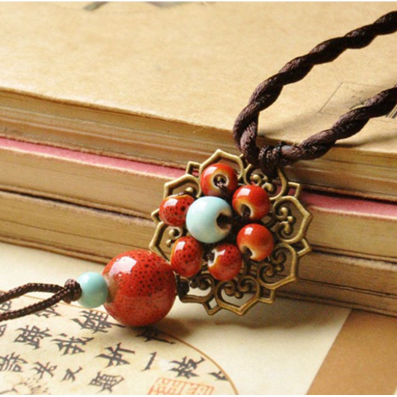 Vòng cổ gốm đính kiểu hoa 5 cánh VGOM70