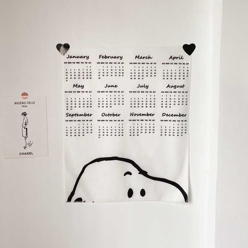 Tranh vải treo tường hoạ tiết lịch 2021 phối hình chú chó Snoopy đáng yêu trang trí không gian | BigBuy360 - bigbuy360.vn