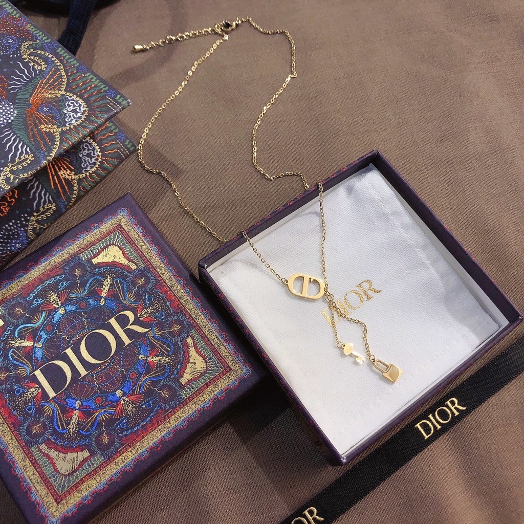 Dây chuyền choker mặt chữ Dior phong cách Hàn Quốc thời trang cho nữ