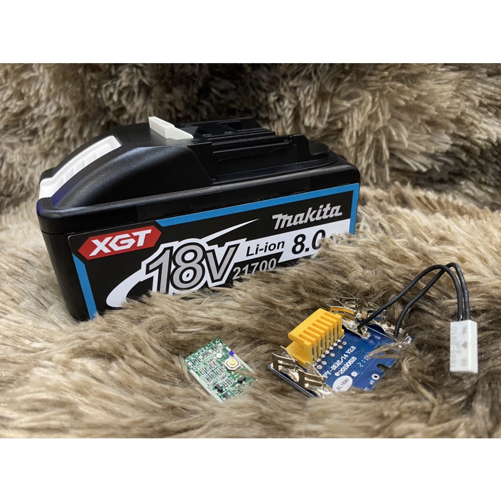 Vỏ mạch Makita 5s-2p 18V 8AH cell 21700 , Led báo pin, nhận sạc zin và có tem đáy. BN.