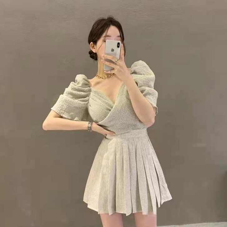 QADCOL  Áo kiểu tay phồng cổ chữ V ôm dáng phong cách Hàn Quốc