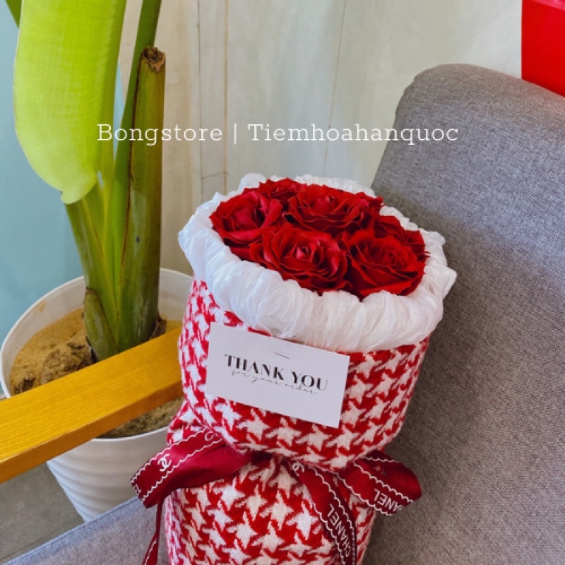 Bó hoa hồng sáp 7 lớp màu đỏ mận Kèm Túi  gói vải dạ tweed làm quà tặng sinh nhật