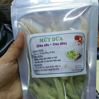Mứt Dừa Non Lá Dứa