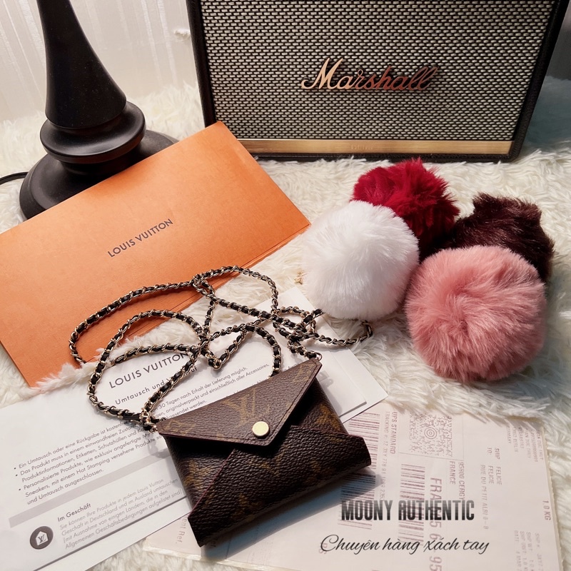 ( Chỉ bán bông , không bán túi ) Bông treo túi xách , móc chìa khoá charm bông