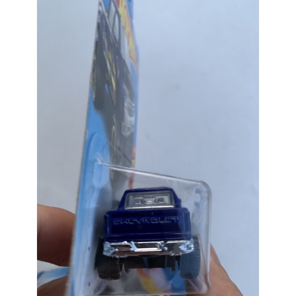 Xe Hot Wheels '19 Chevy Silverado Trail Boss LT