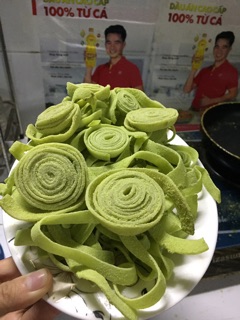 Mứt dừa tự làm vị lá nếp