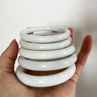 Vòng đá thật, ngọc thật bản tròn đũa màu trắng, hồng thanh lịch cho hàng hiếm xưởng nhà tự làm.