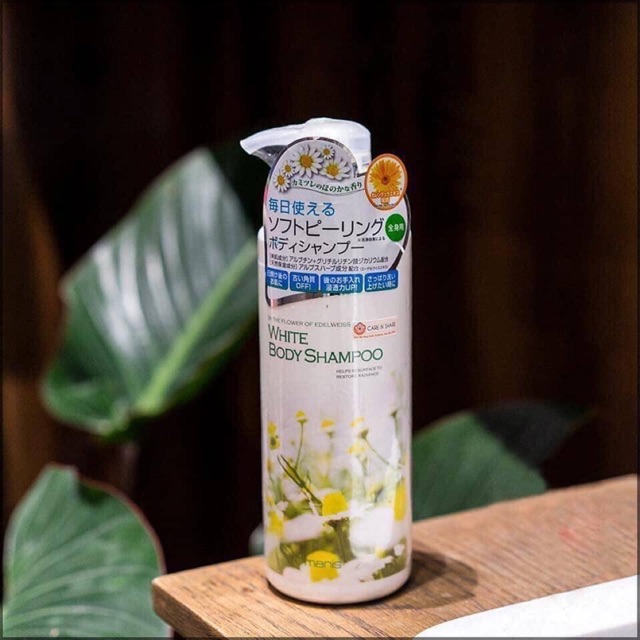 Sữa tắm Manis Nhật Bản