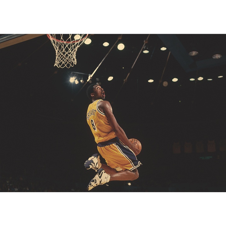 Kobe 'MAMBA NEVER OUT!' Poster Dán Tường Phong Cách Retro Kích Thước 29.7 * 42cm