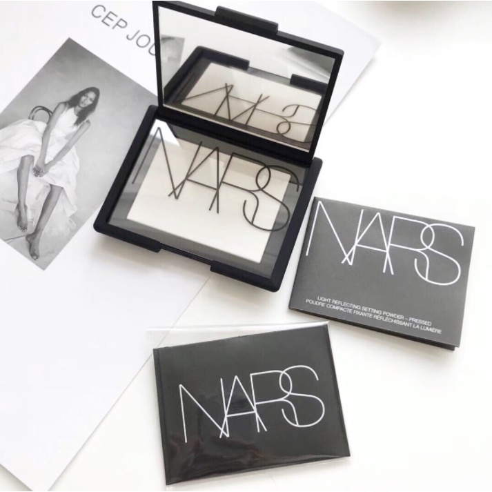 Phấn phủ Nars 10g kèm mút trang điểm tiện dụng