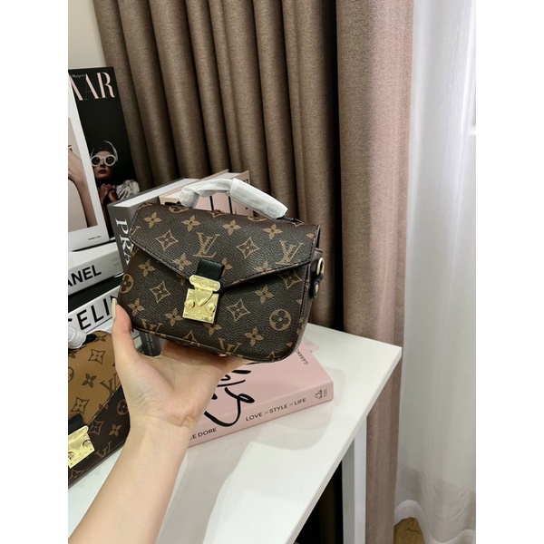 Túi xách nữ khoá chéo LV size 15cm 2022 #Tếtsale2022