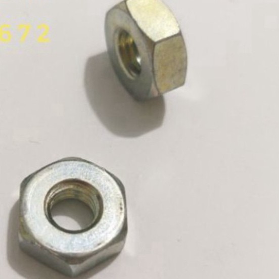 Ốc bắt tăng nhông xích xe máy (giá 2 con)