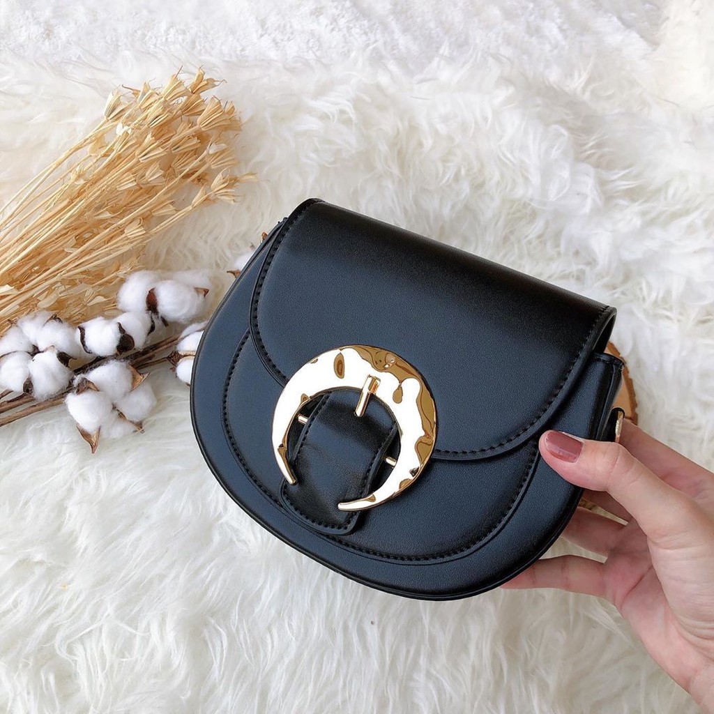 Túi xách Charles & KEITH MINI MOONBAG ORIGINAL