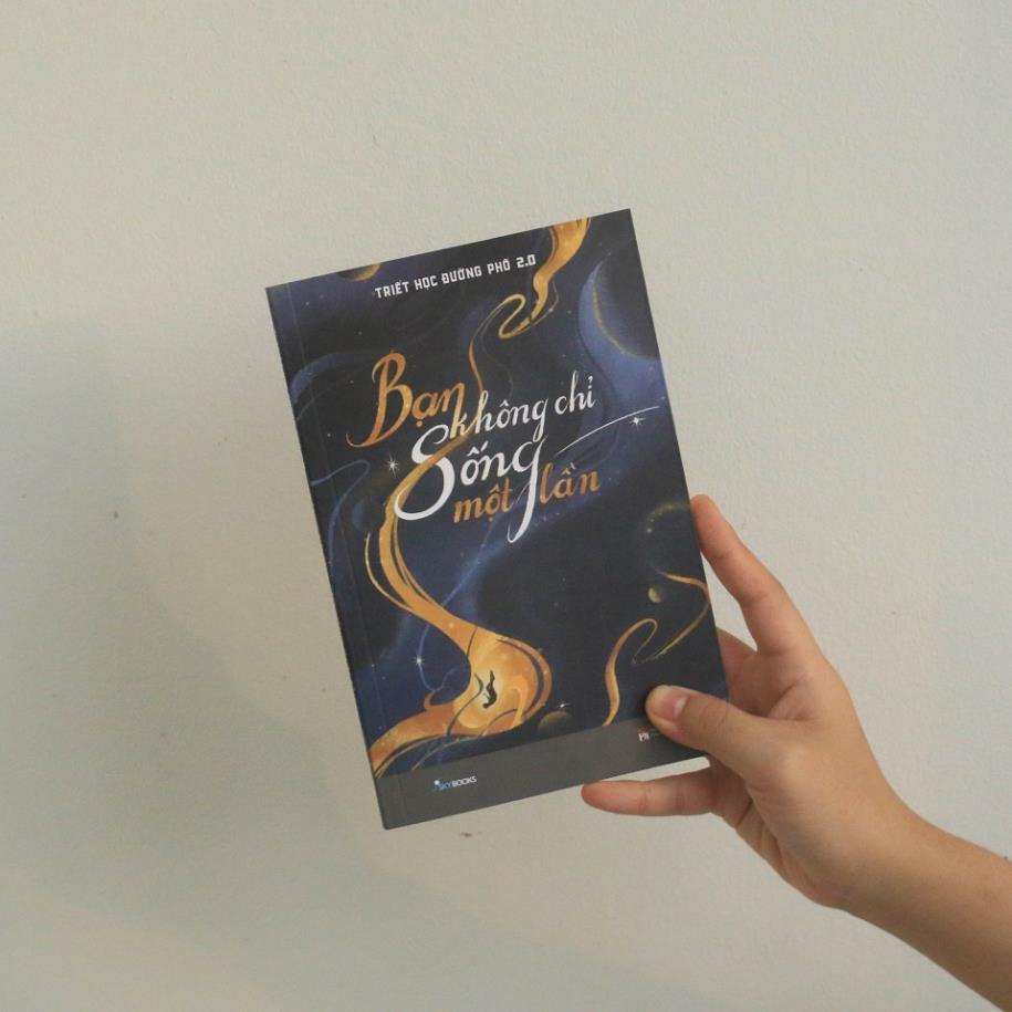 Sách - Bạn Không Chỉ Sống Một Lần - AZVietNam