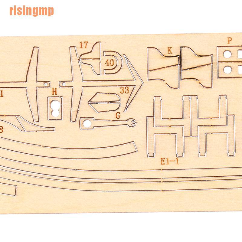 Mô Hình Thuyền Gỗ Tỉ Lệ 1: 70 Sống Động