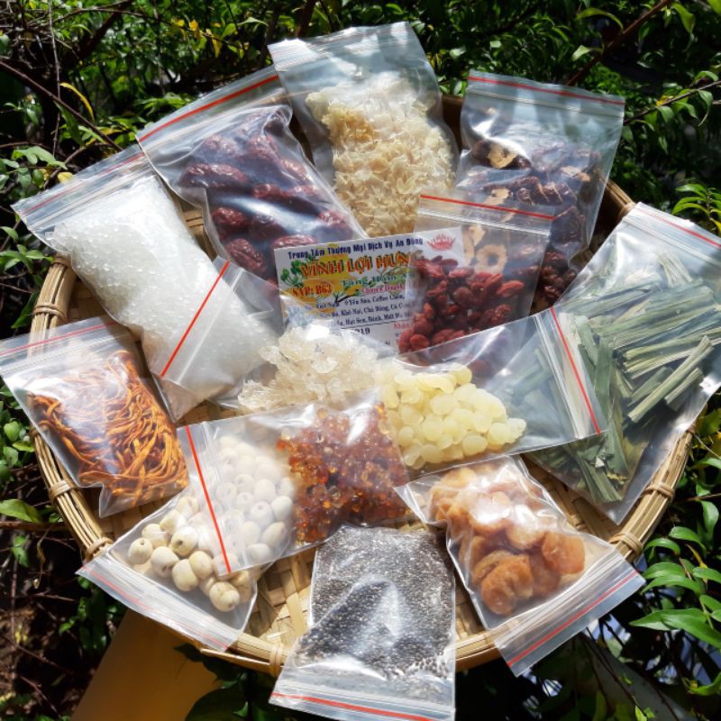 SET CHÈ DƯỠNG NHAN 13 VỊ ĐẶC BIÊT
