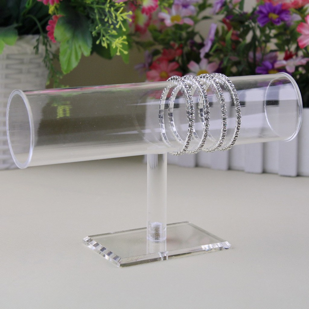 Kệ acrylic dùng để trưng bày đồng hồ đeo tay tiện dụng