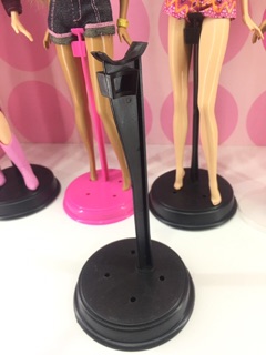 CHÂN  ĐẾ BÚP BÊ BARBIE