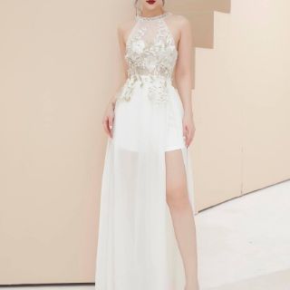 ĐẦM MAXI CỔ YẾM ĐÍNH HOA 3D
