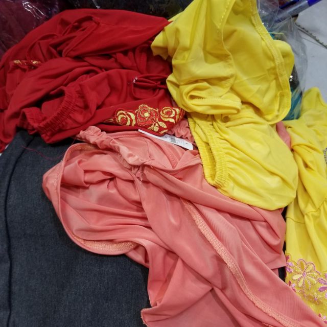 Com bo set bo đầm vay