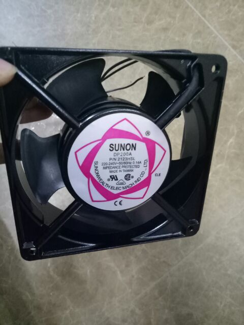 Quạt thông gió / hút mùi 12cm*12cm Sunon