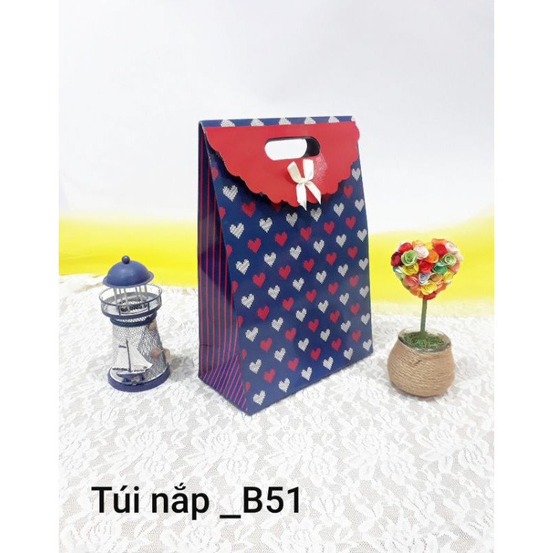 Túi giấy nắp nơ nhiều size