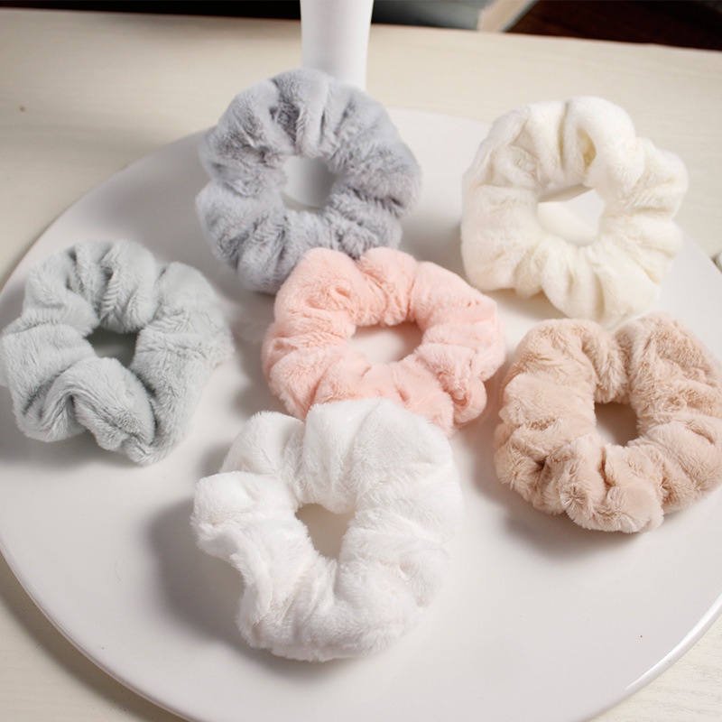 Cột tóc Scrunchies lông nhung mềm mại xịn xò cho bạn nữ phong cách Hàn Quốc - Selenshop