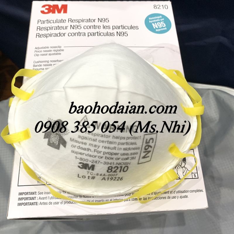 Khẩu trang 3M N95 8210 chống bụi, vi khuẩn- Hình thật