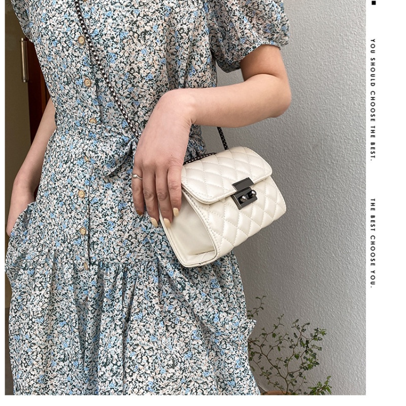 Túi đeo vai IELGY hình vuông nhỏ phối dây xích thời trang sành điệu cho nữ