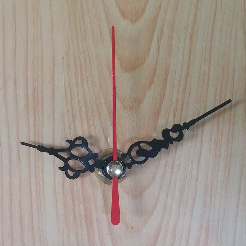 Máy đồng hồ treo tường đài loan kim trôi loại tốt và bộ kim 5cm đen