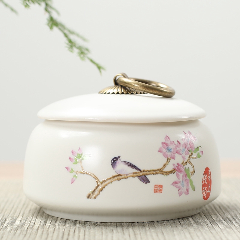 Bình trà gốm sứ họa tiết độc đáo thanh lịch | BigBuy360 - bigbuy360.vn