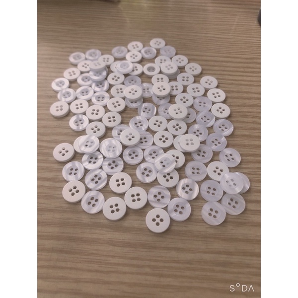 Nút sơ mi trắng đen .Gói 50 ,100 nut