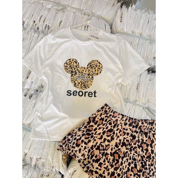 Sét Chân váy Beo Nâu và áo thun in hình Mickey TV&amp;PC