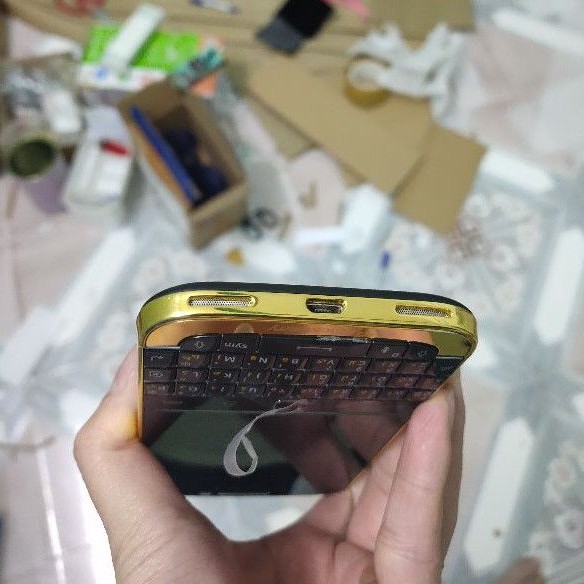 Điện thoại Blackberry Q20 - classic mạ Vàng 24k