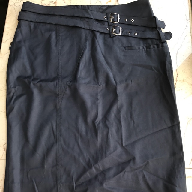 Chân váy Ivy Moda Size size L