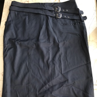 Chân váy Ivy Moda Size size L