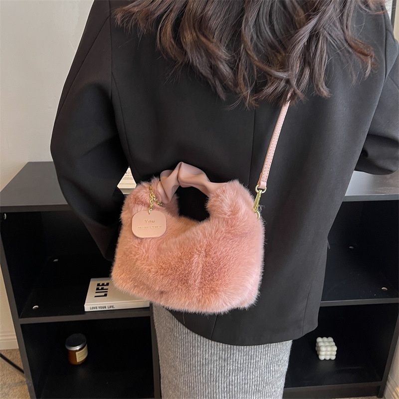 Túi Xách Đeo Vai Phủ Lông Chồn Thời Trang Thu Đông 2022 Dành Cho Nữ