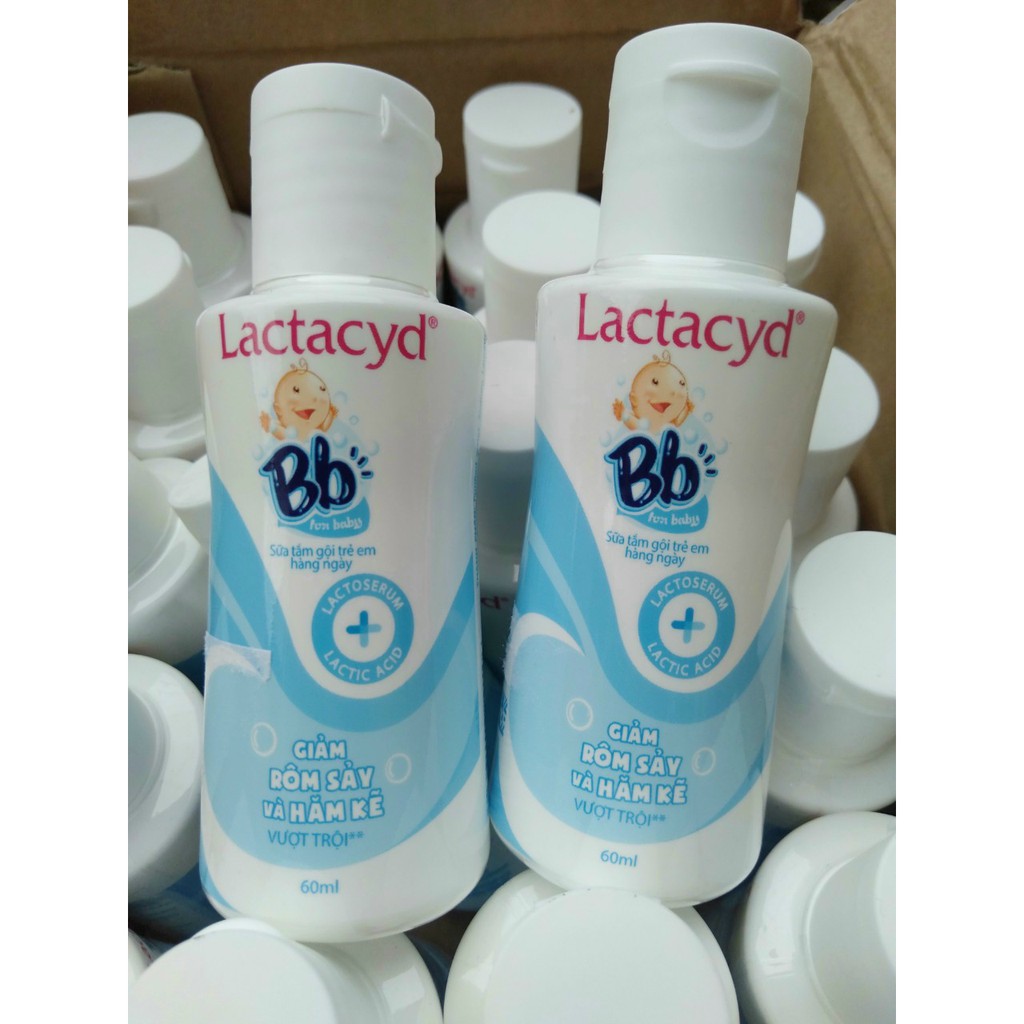 1 chai Sữa tắm gội Lactacyd BB chống rôm sảy cho trẻ 60ml