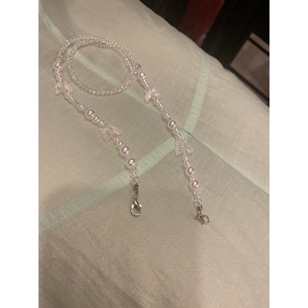 Dây đeo khẩu trang tone trắng