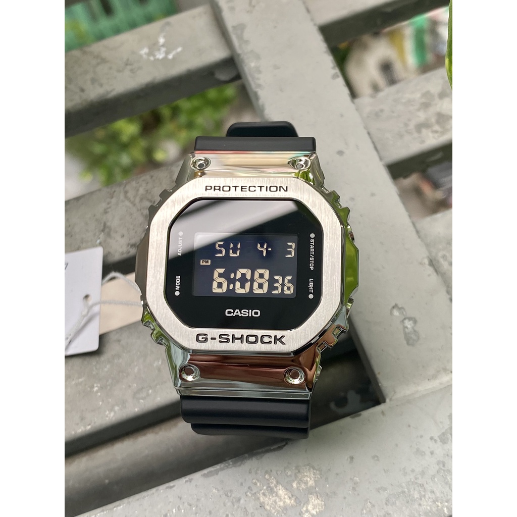 Đồng Hồ CASIO Nam G-Shock GM-5600-1DR chính hãng