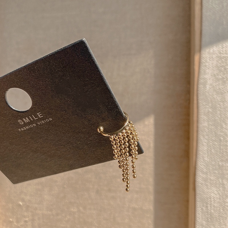 Khuyên Kẹp Vành Tai Thiết Kế Tua Rua Độc Đáo