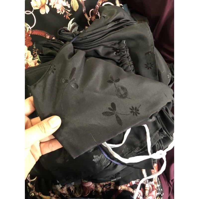 Áo gầm và quần gấm hoa!!!