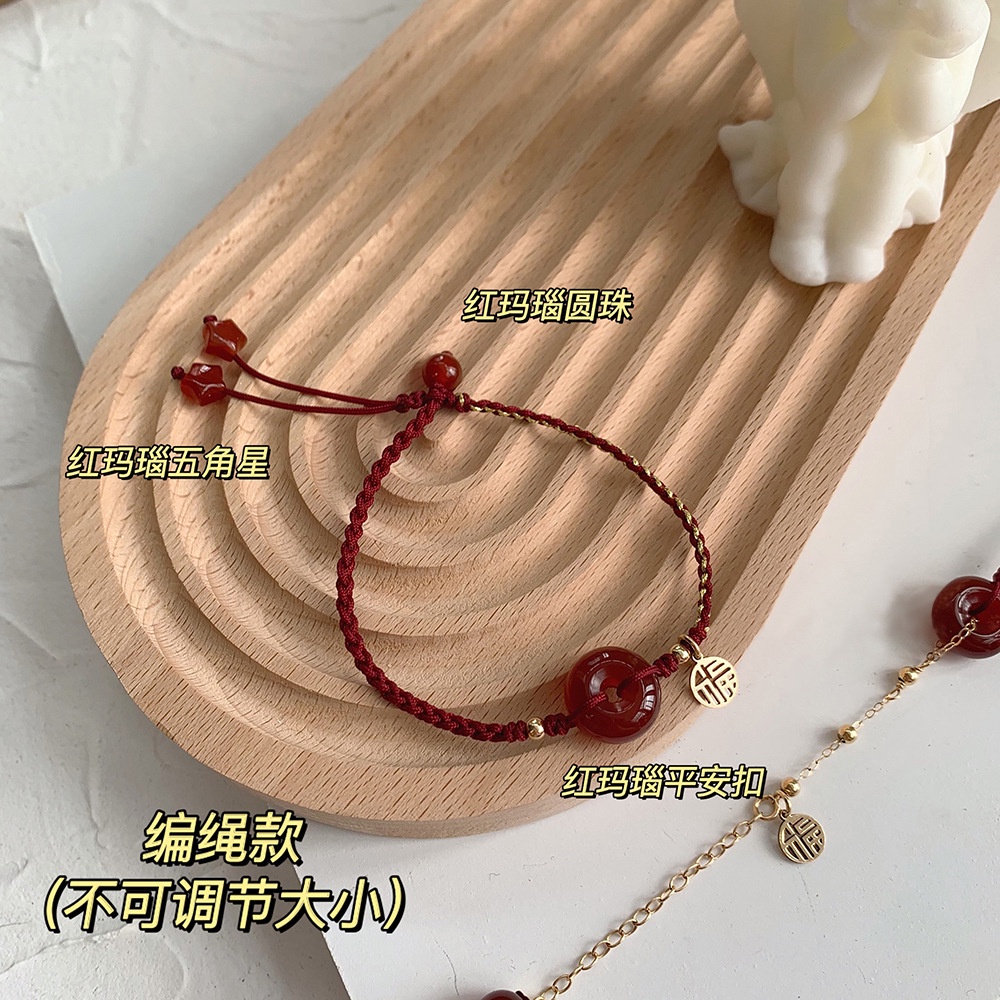 Vòng Tay Dây Đỏ May Mắn Khóa An Toàn Hợp Thời Trang
