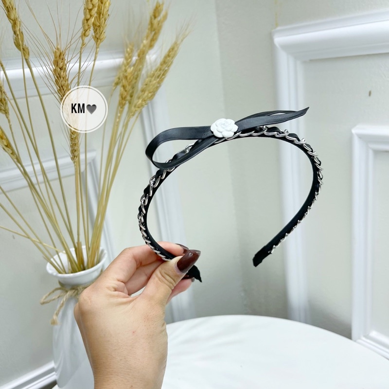 Bờm hoa trà nơ xích nhẹ nhàng xinh lắm