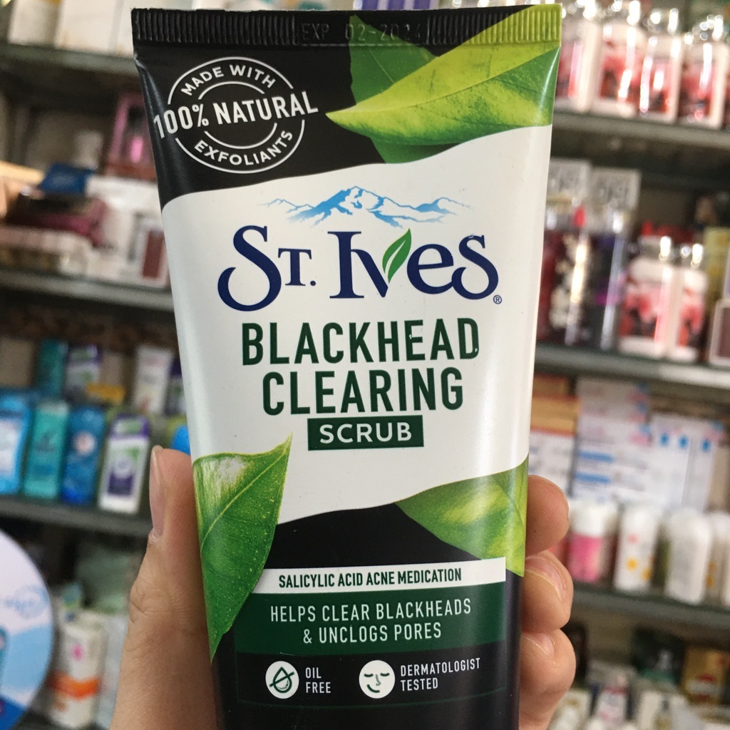 Sữa Rửa Mặt Trà Xanh St-Ives Blackhead Clearing Green Tea Scrub 170g