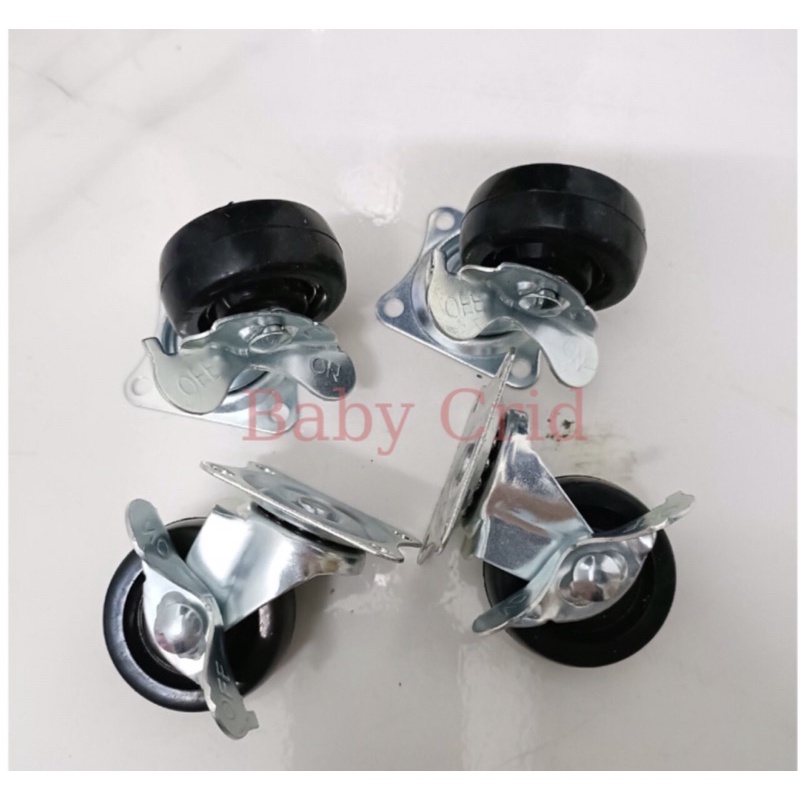 Bánh xe có chốt khoá(2 bánh có khoá, 2 bánh không có khoá)