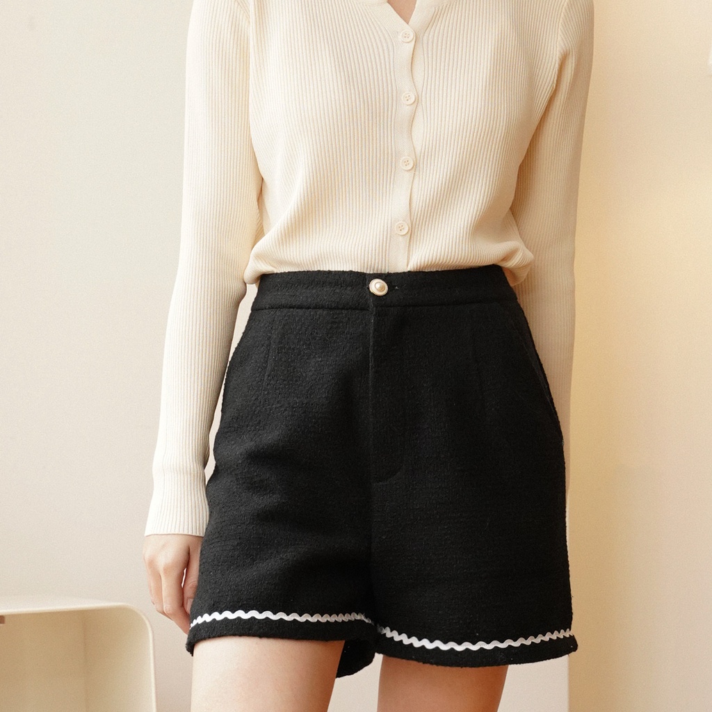 BLEUBIRD Quần sooc dạ tweed đen JIJI TWEED SHORTS